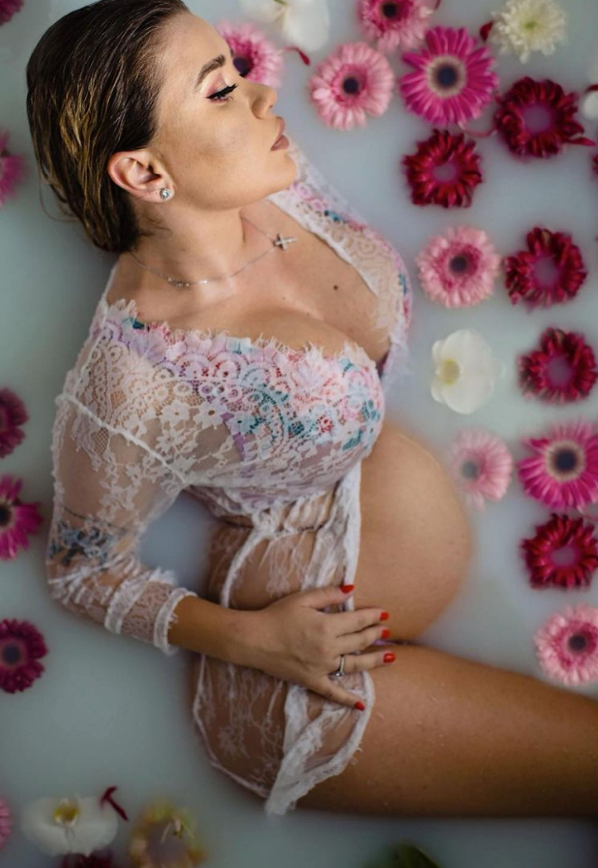FOTO „Barbie din Bănie” l-a făcut tătic pe Alex Mitriță! „Iubita mea soție, îți mulțumesc pentru minunea pe care ai adus-o pe lume”