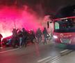 Fanii lui Dinamo s-au strâns lângă stadion, înaintea meciului cu Viitorul. foto: Vlad Nedelea (GSP)