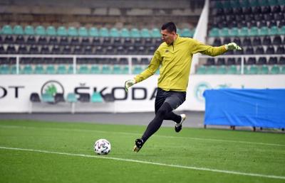 Costel Pantilimon, participant la o revenire incredibilă! Echipa sa era condusă de campioana Turciei cu 3-0 în minutul 62. Cât s-a terminat