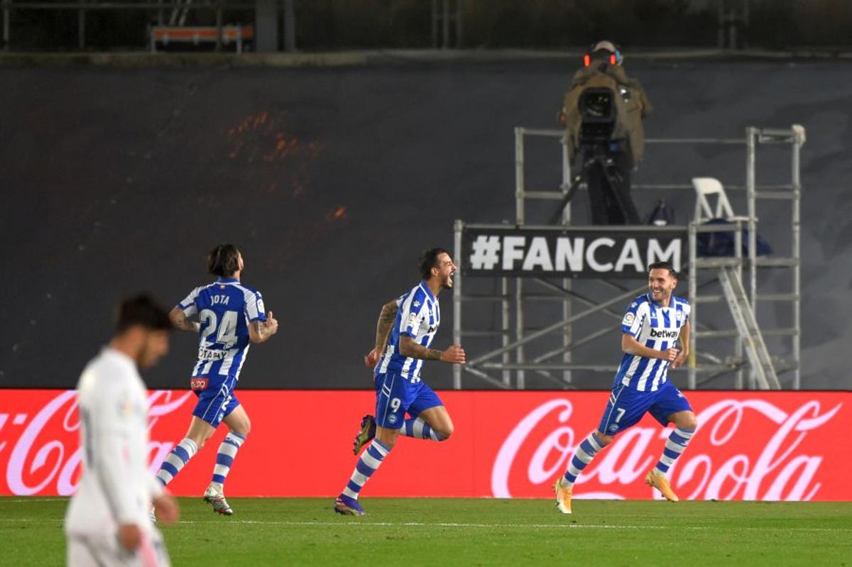 Real Madrid - Alaves 1-2. Surpriză majoră în La Liga » Real pierde iar pe teren propriu, într-un meci în care Courtois a comis-o!
