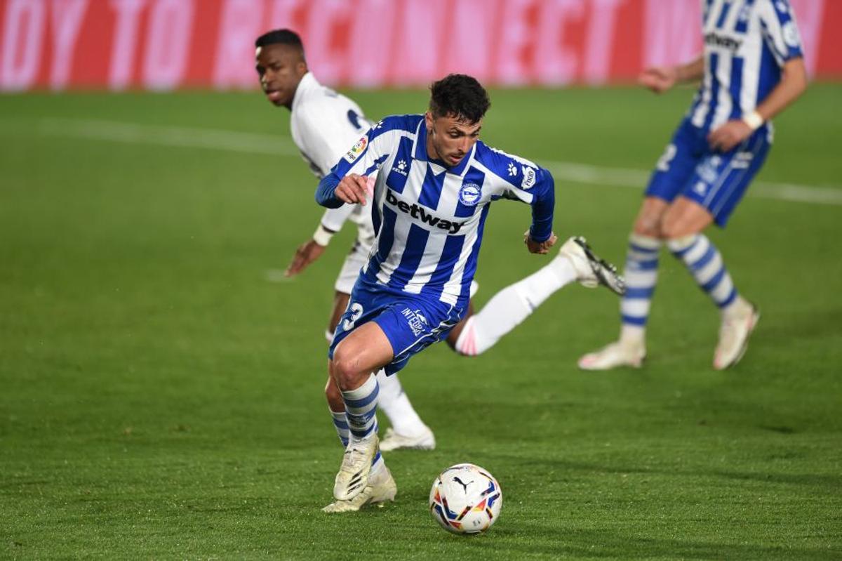 Real Madrid - Alaves 1-2. Surpriză majoră în La Liga » Real pierde iar pe teren propriu, într-un meci în care Courtois a comis-o!