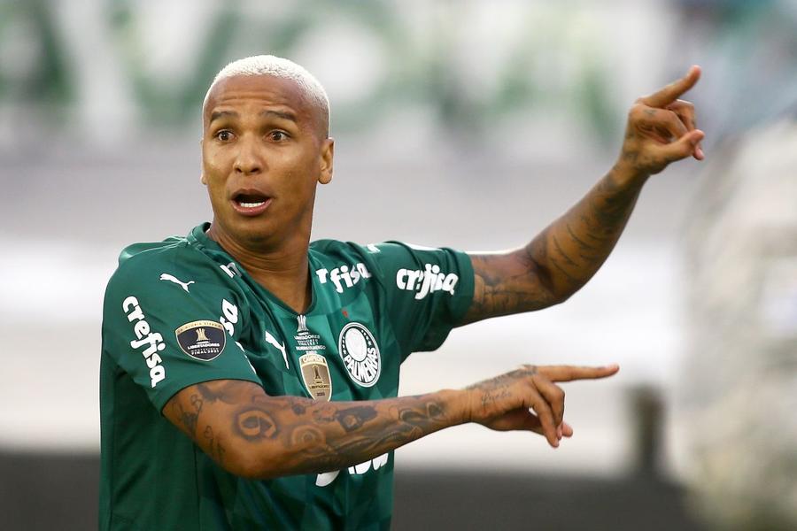 Cea mai penibilă simulare! A marcat golul victoriei în finala Copei Libertadores, apoi a stârnit hohote de râs: „A vrut să provoace eliminarea arbitrului!”