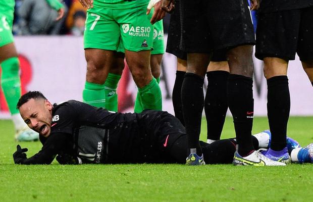PSG, chin cu St. Etienne la debutul lui Ramos » Neymar, scos în lacrimi pe targă! + Messi, trei pase de gol