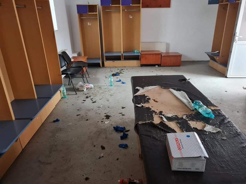 Politehnica Timișoara a învins-o azi pe CSA Steaua, scor 2-1, în runda #15 din Liga 2. După meci, bănățenii au postat imagini din vestiarul oaspeților.