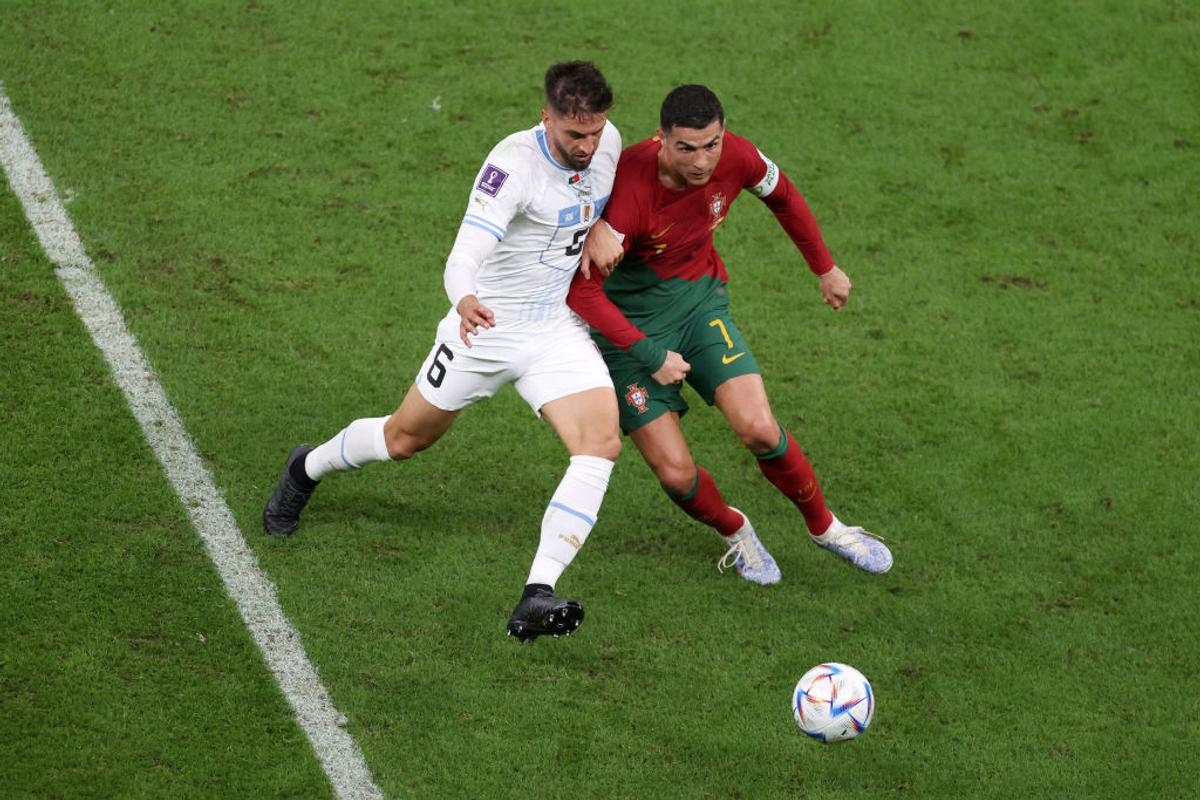 „Dubla” lui Bruno Fernandes o duce în optimi pe Portugalia! Uruguay tremură pentru calificare