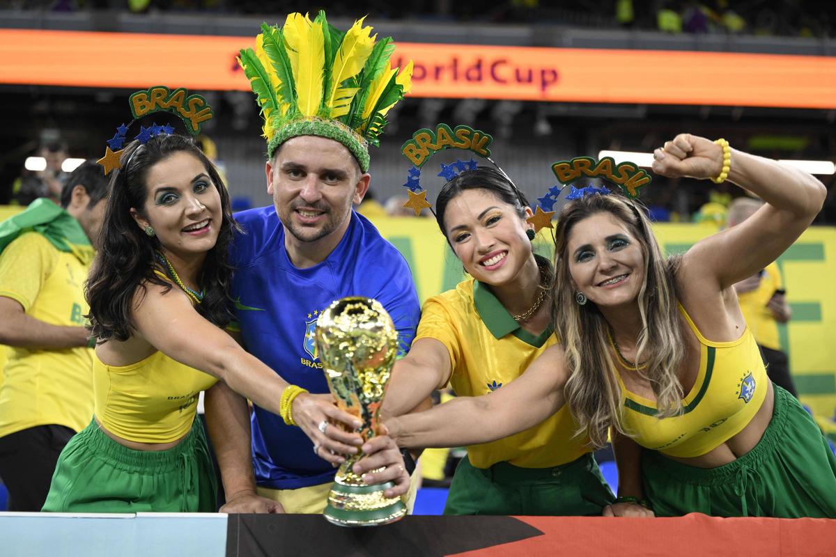 Braziliencele au încins atmosfera la meciul cu Elveția de la Campionatul Mondial