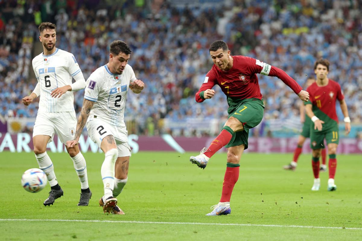 „Dubla” lui Bruno Fernandes o duce în optimi pe Portugalia! Uruguay tremură pentru calificare