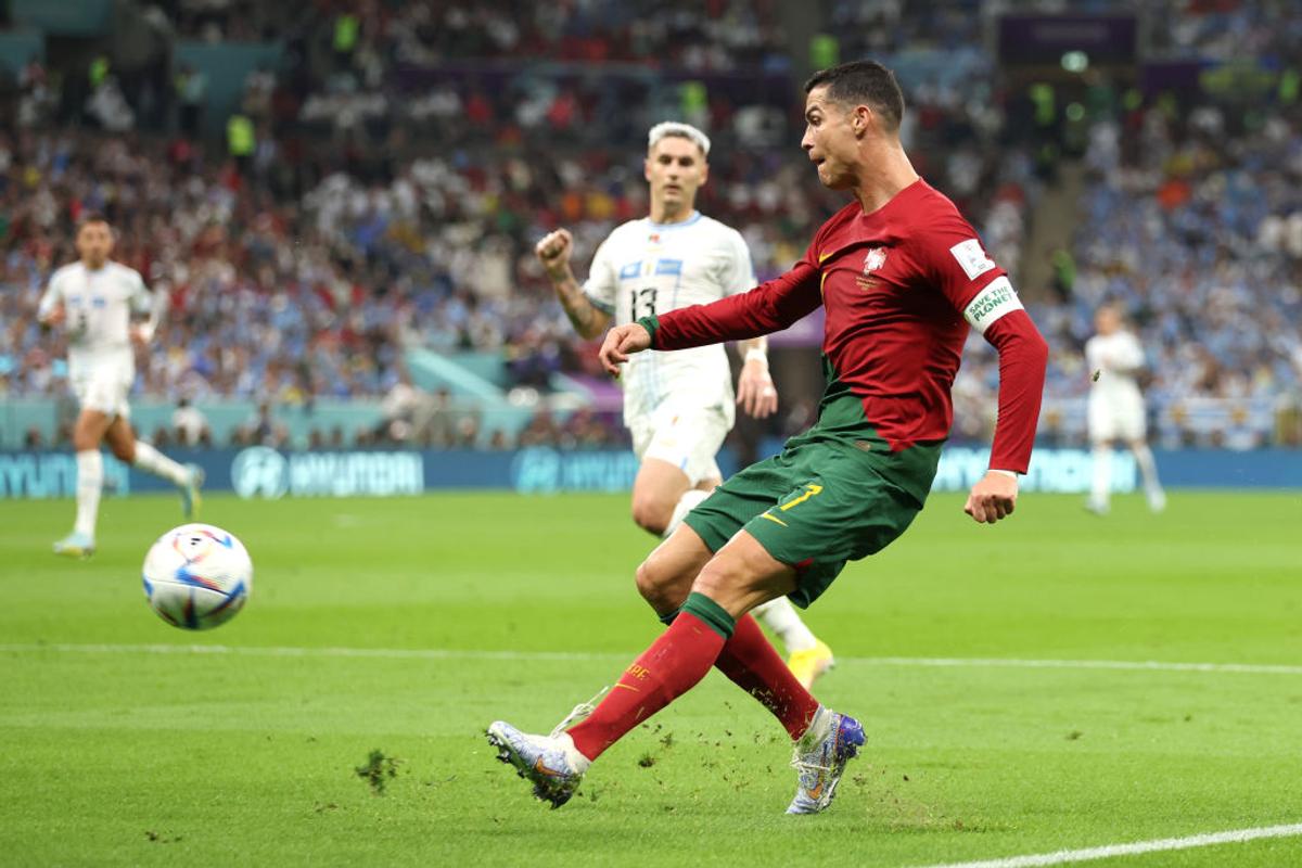 „Dubla” lui Bruno Fernandes o duce în optimi pe Portugalia! Uruguay tremură pentru calificare