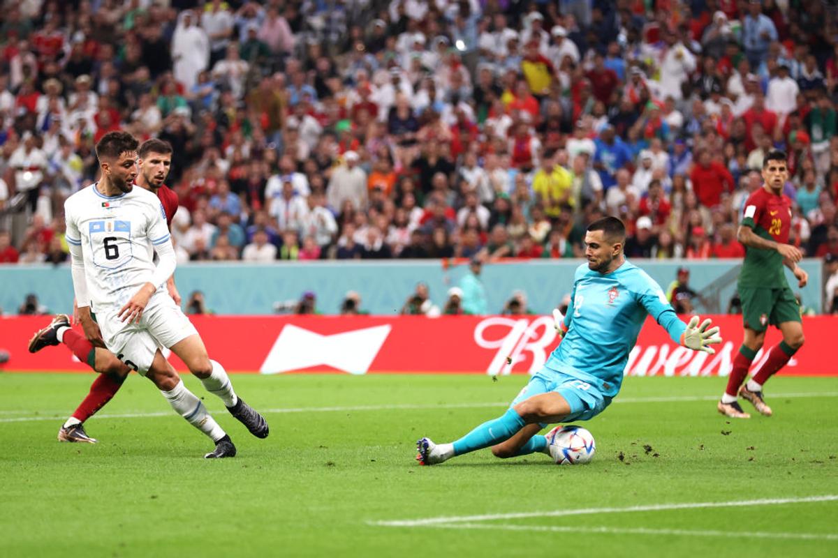 „Dubla” lui Bruno Fernandes o duce în optimi pe Portugalia! Uruguay tremură pentru calificare
