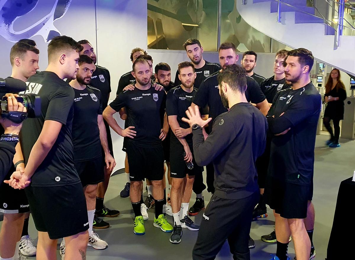 World Class One Cotroceni - Loredana Dinu si CSM Bucuresti baieti