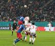 Se vede primăvara! În inferioritate numerică, FCSB smulge un punct cu Olympiacos și este sigură de calificare