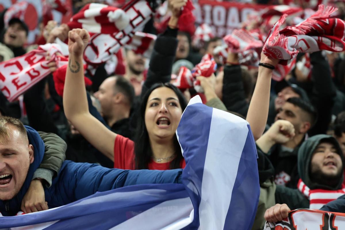 Mesaj politic împotriva statului Kosovo la FCSB - Olympiakos: „Nu vă predați”