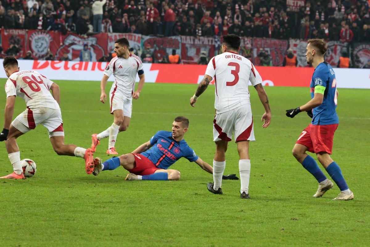 Se vede primăvara! În inferioritate numerică, FCSB a smuls eroic un punct cu Olympiakos