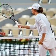 Iga Swiatek și Simona Halep, la Roland Garros 2020 / Sursă foto: Getty
