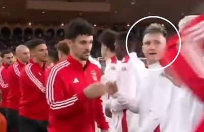 Ucraineanul l-a lăsat cu mâna întinsă! Scenă tensionată în Liga Campionilor