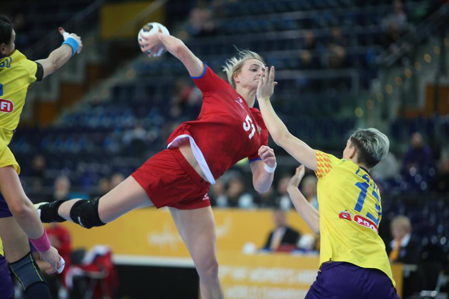 Marketa Jerabkova, într-un duel cu România, în 2017 / FOTO: Imago Florentin Pera, înaintea debutului la Campionatul European de handbal: „Cehia pornește favorită!”