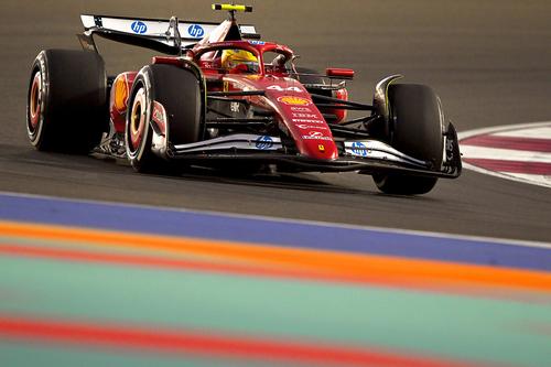 Lewis Hamilton, pe circuitul din Qatar // foto: Guliver/gettyimages