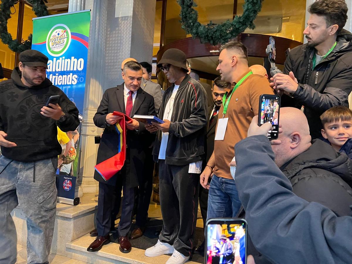 Ronaldinho a ajuns la Iași pentru meciul demonstrativ