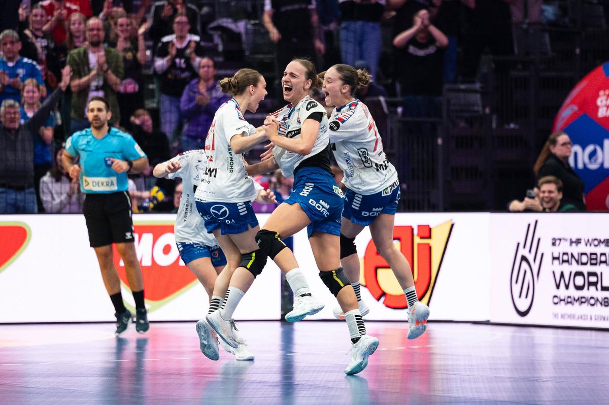 Fetele din Insulele Feroe au produs primul mare șoc al Mondialului de handbal feminin! Rezultatele zilei a treia