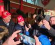 Miodrag Belodedici, înconjurat de sârbi pentru a le acorda autografe și pupat cu drag!
