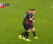 Stăpânit cu greu, după ce n-a fost lăsat să execute penalty-ul în Rapid - Csikszereda