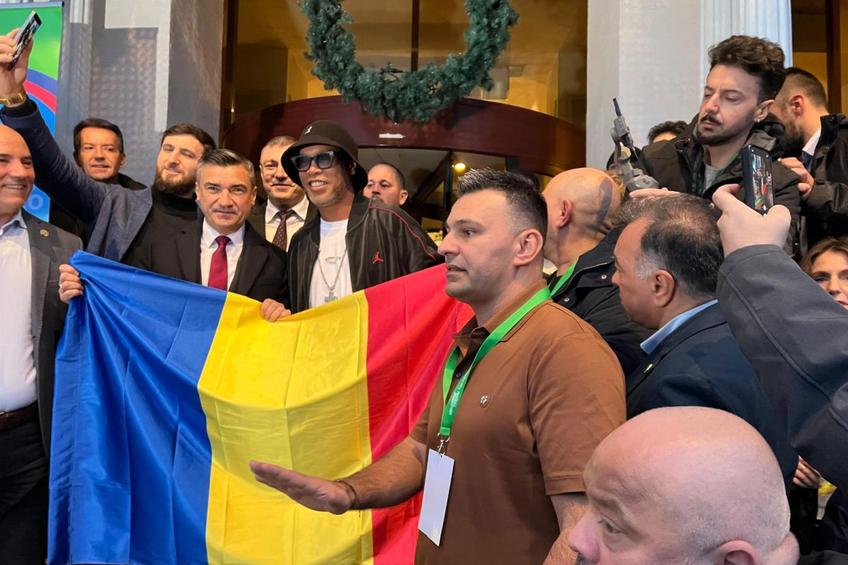 Ronaldinho a ajuns la Iași pentru meciul demonstrativ
