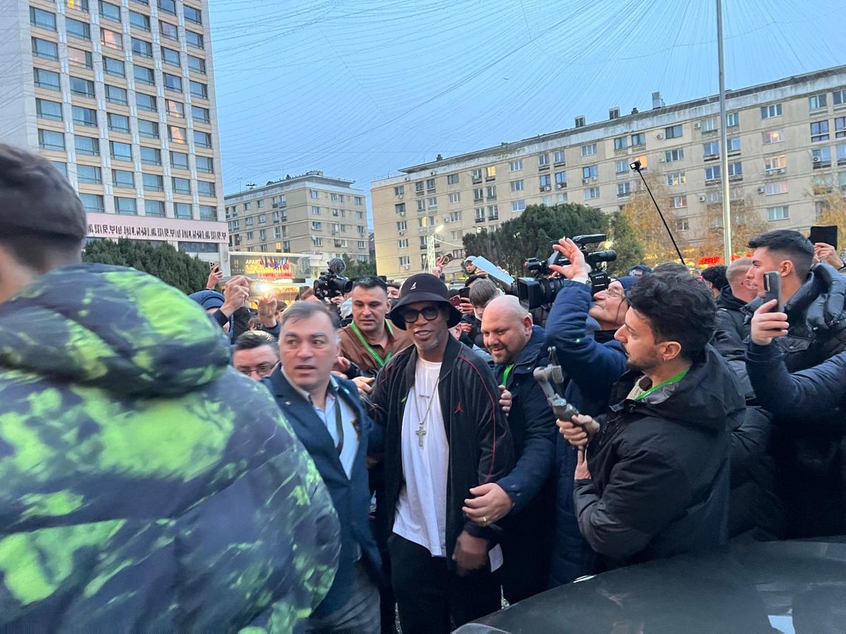 Ronaldinho a ajuns la Iași pentru meciul demonstrativ
