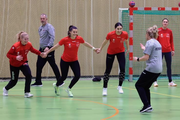 Exerciţiu inedit la antrenamentul oficial al României FOTO: Ionuţ Iordache (GSP)