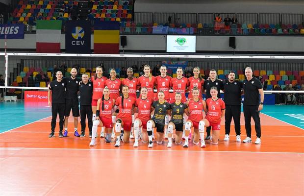 Volei Alba Blaj a debutat în grupele Ligii Campionilor cu o înfrângere în fața finalistei de anul trecut