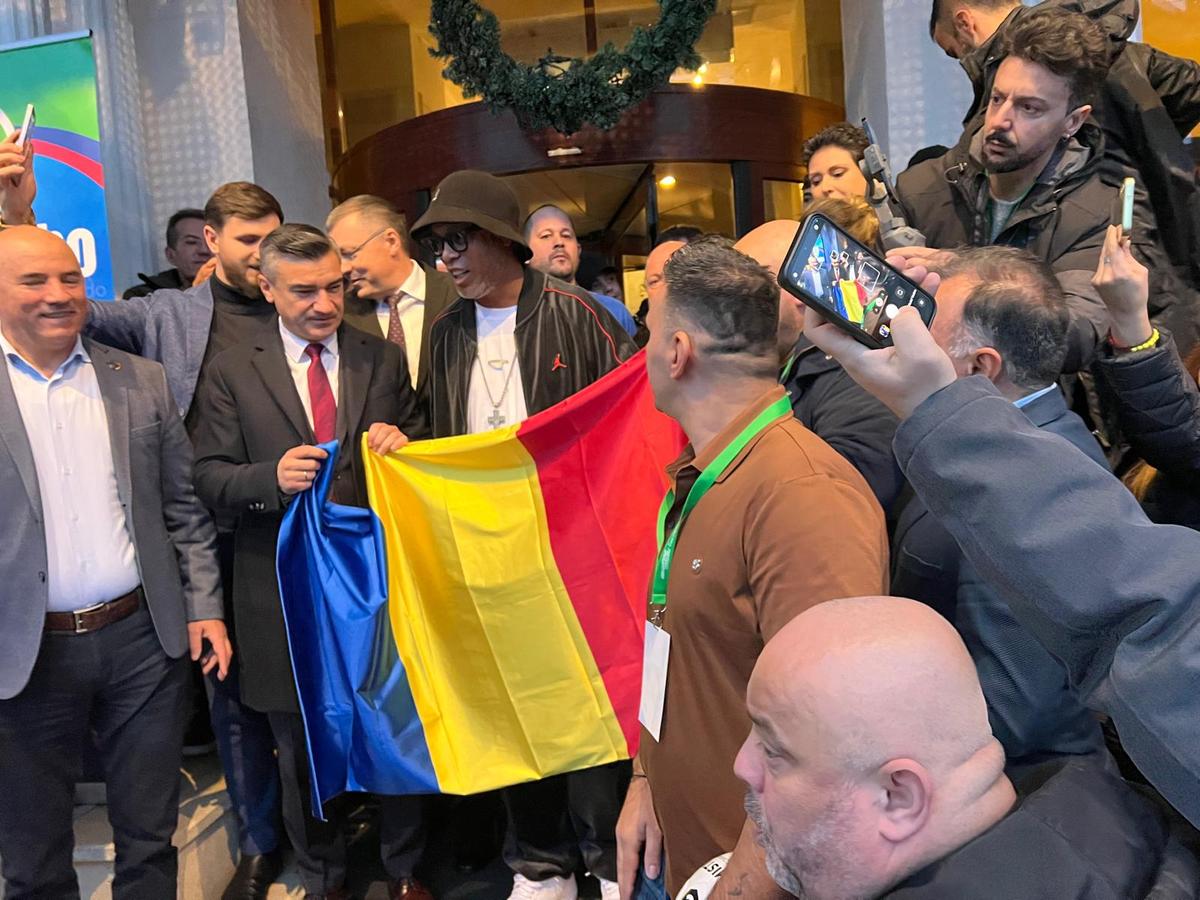 Ronaldinho a ajuns la Iași pentru meciul demonstrativ