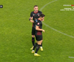 Stăpânit cu greu, după ce n-a fost lăsat să execute penalty-ul în Rapid - Csikszereda