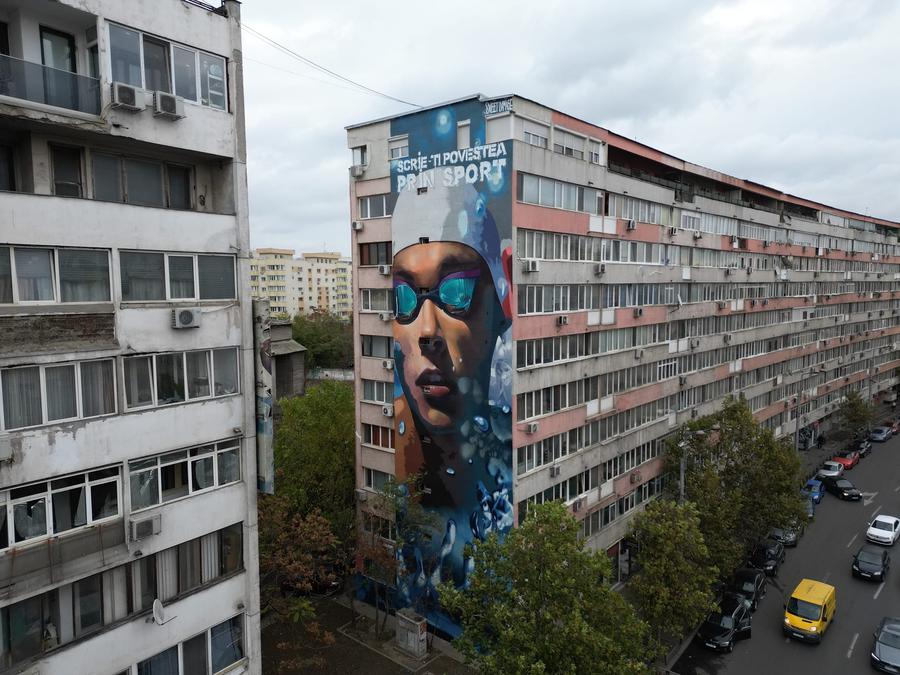 Sursă foto: David Popovici, Facebook David Popovici, în centrul unui alt mural uriaș: „Povestea lui merită să fie spusă tinerilor din România”