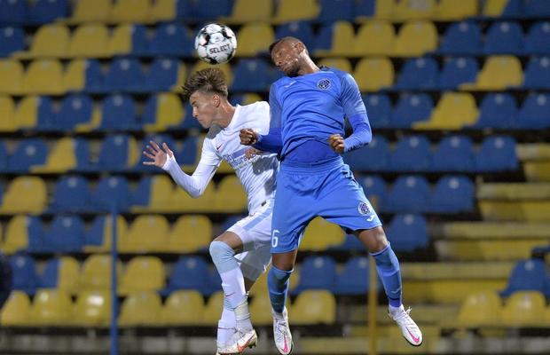 FCSB s-a interesat de un fotbalist în vogă din Liga 1: „Rar mai vezi unul ca el în România”