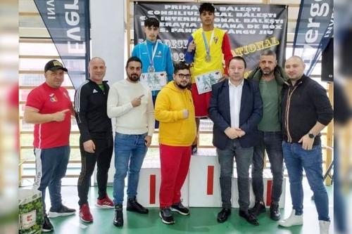 Saly Marian Palapuic pe cea mai înaltă treaptă a podiumului