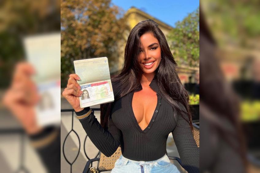 Ivana Knoll a primit viză de SUA pe 3 ani. Foto: Instagram @knolldoll