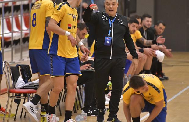 România a revenit fantastic și s-a calificat în finala „Trofeului Carpați 2023” » Xavi Pascual, criză de nervi fără precedent în prima repriză