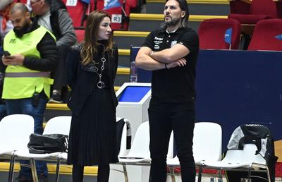 Cristina Vărzaru, interviu amplu despre situația de la CSM București: „Suntem acuzate pe nedrept! Gyor a pierdut 8 finale de Ligă și apoi a luat trofeul! Dacă își pierdea cineva răbdarea cu ele?”