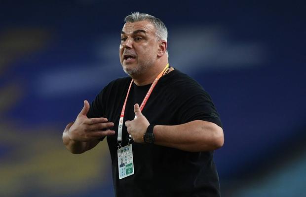 Ce vedetă internațională a postat pe Instagram o poză cu Cosmin Olăroiu: „Un antrenor fantastic!”