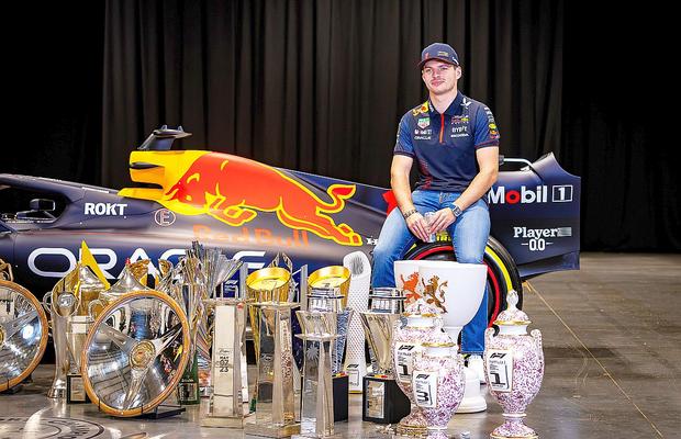 Situație atipică: Max Verstappen, campionul din Formula 1, nu a putut închiria un bolid Mercedes în vacanță