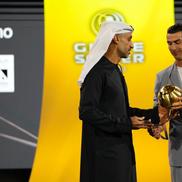 Cristiano Ronaldo a primit două trofee la gala Globe Soccer Awards de la Dubai / Foto: X