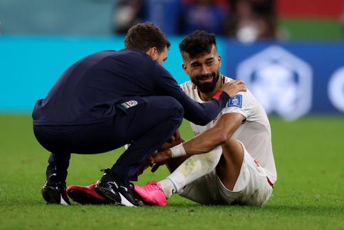 Ramin Rezaeian, aici la finalul meciului cu SUA de la CM 2022 din grupe, ar putea sta mai multe meciuri în tribună / Foto: Imago