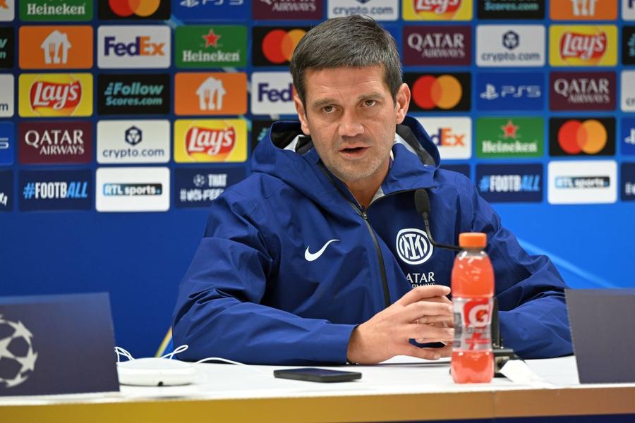 Cristi Chivu // foto: Imago Cristi Chivu și-a învins fosta echipă și admite: „Capcanele apar mereu”