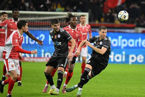 Diego Zivulic (dreapta) a fost propus de către Dorel Mutică la FCSB / Foto: Imago Images