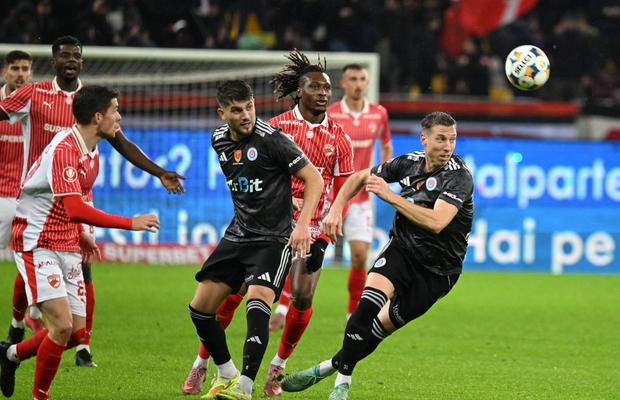 Propunere surprinzătoare din Superliga pentru FCSB: „E un fundaș central foarte bun”