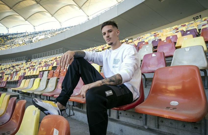UTA va încasa 1,2 milioane de euro din transferul lui Dennis Man (22 de ani) la Parma. Viitorul e singura echipă din Liga 1 care a obţinut un venit mai mare din revânzarea unui jucător