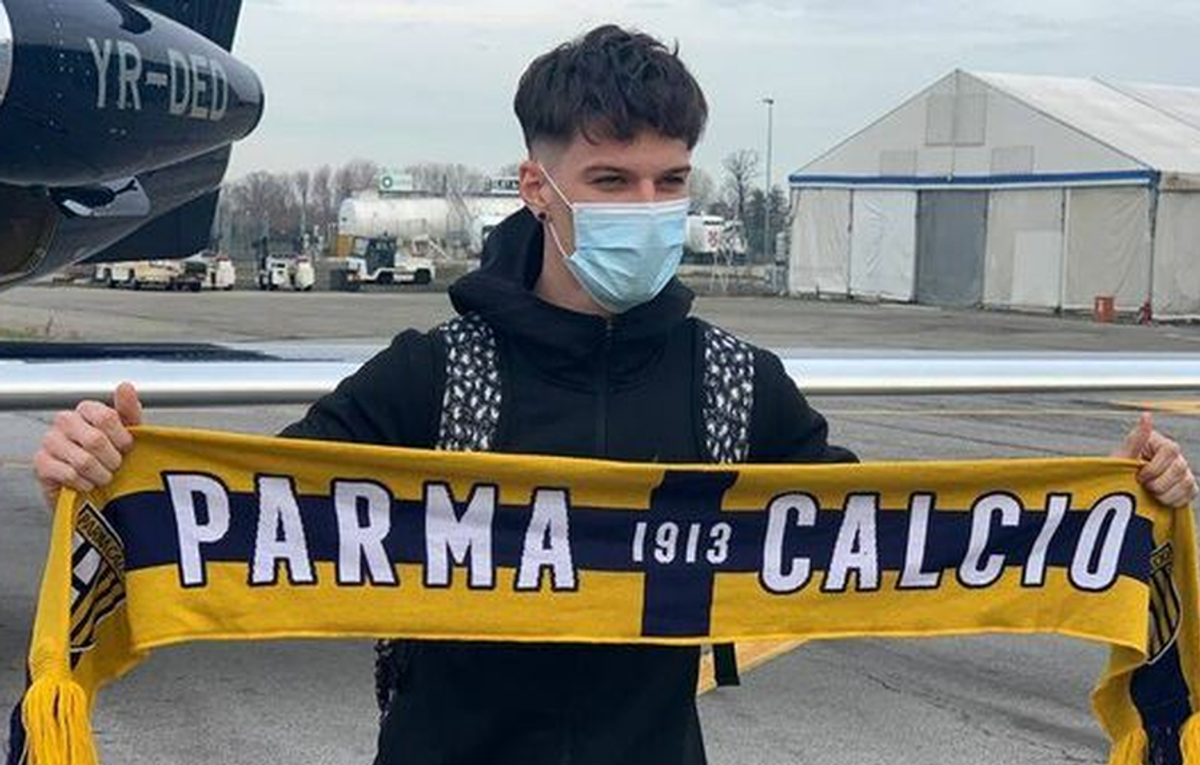 Dennis Man la Parma / FOTO: La Repubblica & Parma Facebook oficial