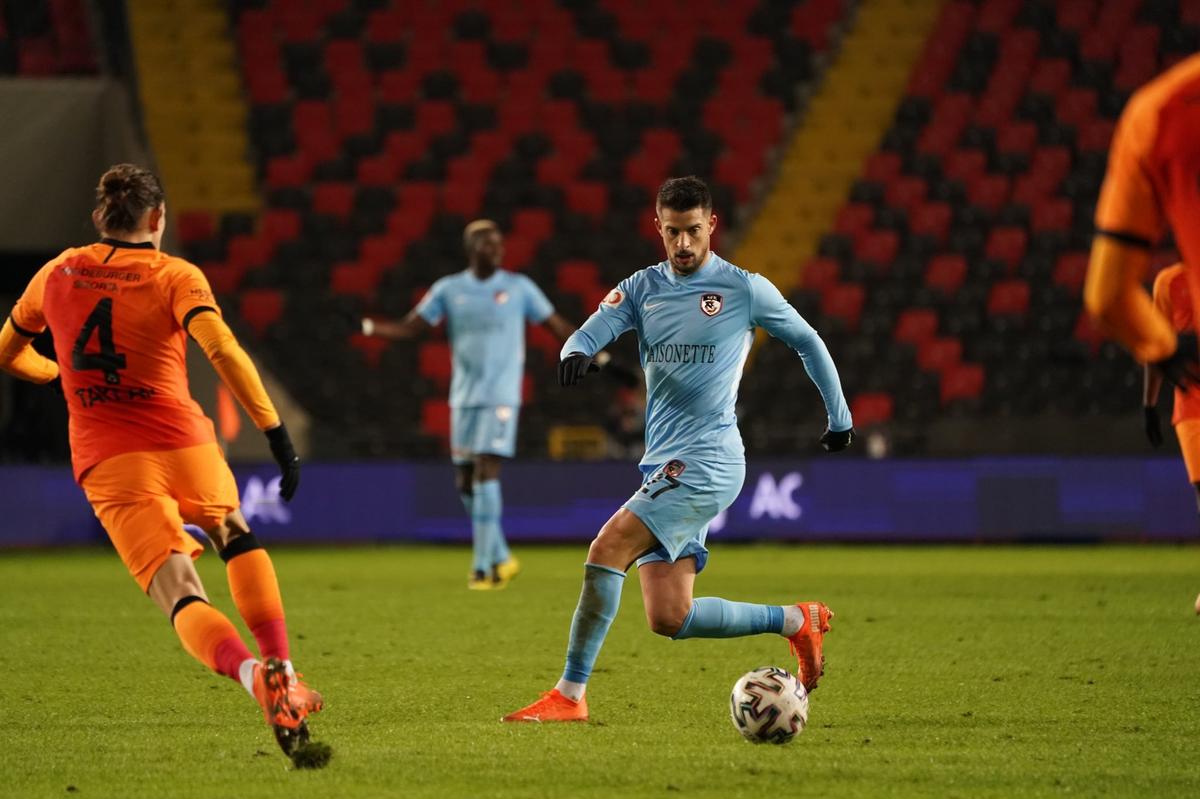 FOTO+VIDEO. Alex Maxim, gol în minutul 90+8 al meciului dintre Gaziantep și Galatasaray » Cât s-a terminat partida