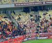 La pauza meciului dintre Rapid - UTA, 0-1 după primele 45 de minute, fanii celor două formații au fost la un pas de încăierare.