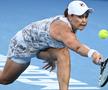 Dezvăluiri tari în cartea lui Barty » Halep i-a dat primul mesaj după titlul de la Wimbledon: „Am știut cu cine am de-a face!” + cu ce jucătoare de top avea „o relație complicată”