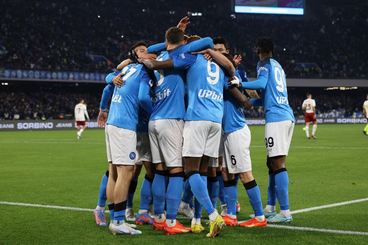 Napoli decolează spre primul titlu după 33 de ani » Mourinho, înfrânt pe terenul liderului